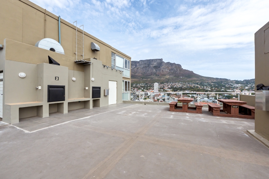 2 Bedroom Property for Sale in Cape Town City Centre Western Cape